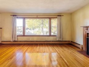 97 Macarthur Rd, Stoneham MA 02180