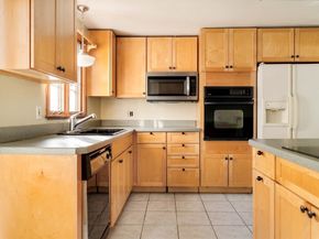 97 Macarthur Rd, Stoneham MA 02180