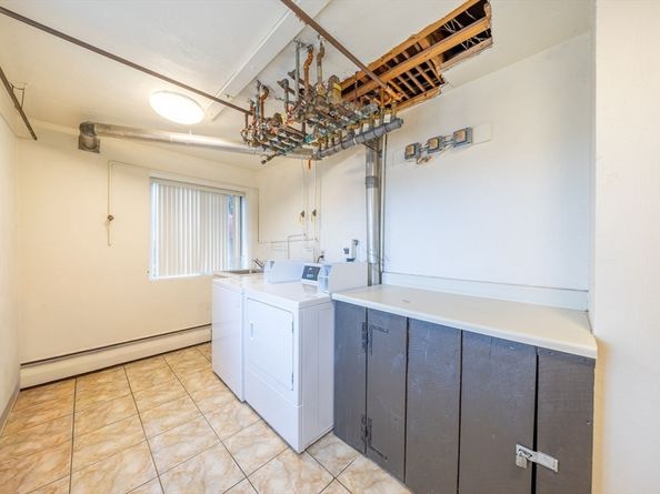 220 Essex St 1, Melrose MA 02176