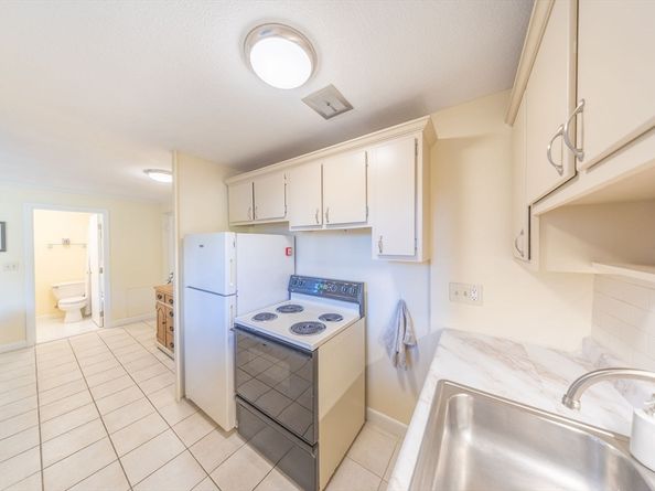 220 Essex St 1, Melrose MA 02176