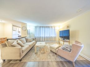 220 Essex St 1, Melrose MA 02176