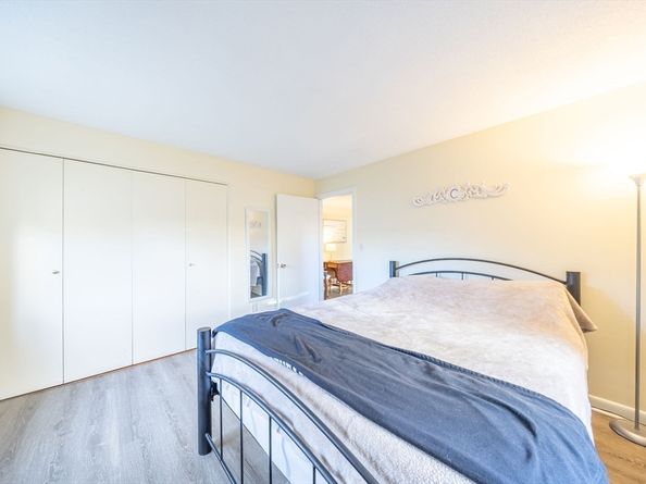 220 Essex St 1, Melrose MA 02176