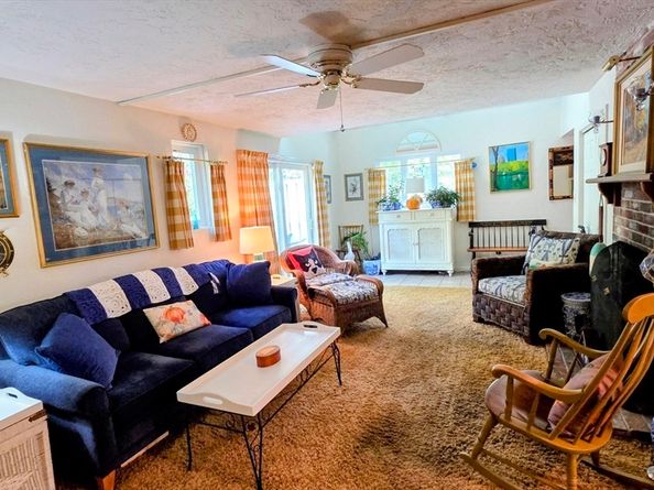 52 Liberty St C5, Plymouth MA 02360