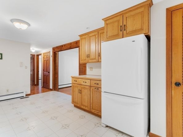 1 Red Coach Road, Hamilton MA 01982