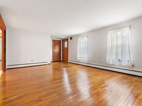 1 Red Coach Road, Hamilton MA 01982