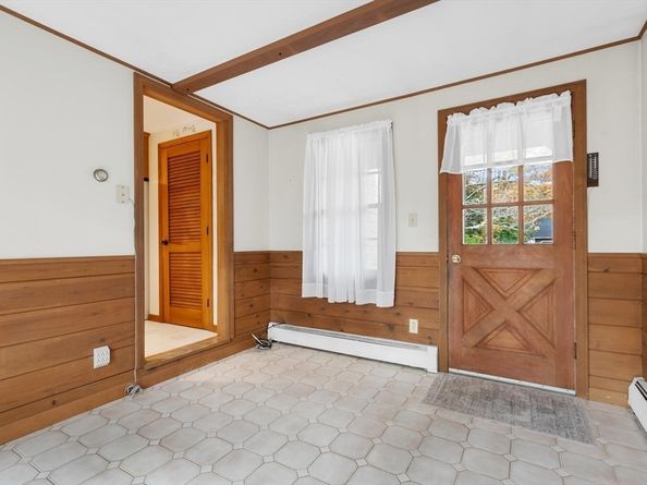 1 Red Coach Road, Hamilton MA 01982