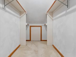 1 Red Coach Road, Hamilton MA 01982