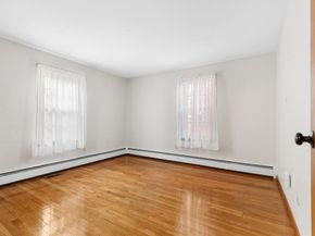 1 Red Coach Road, Hamilton MA 01982