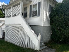 30 Valley St, Webster MA 01570