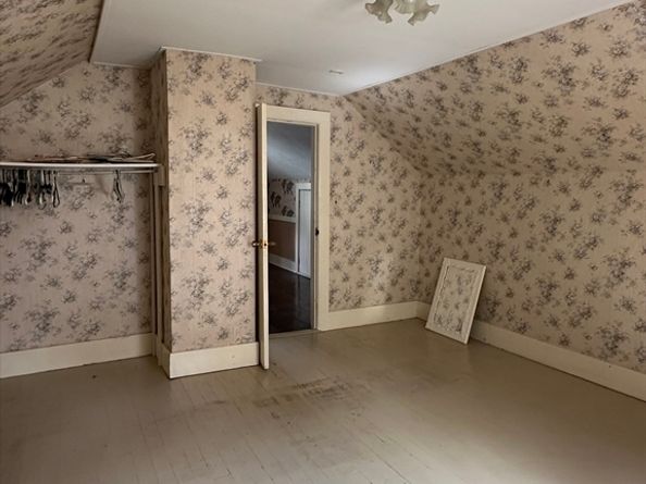 30 Valley St, Webster MA 01570