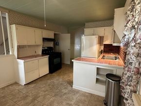 30 Valley St, Webster MA 01570