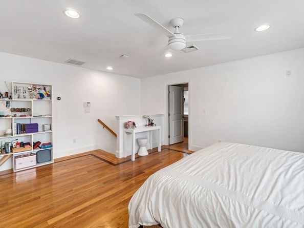 859 Adams St 859, Boston MA 02124