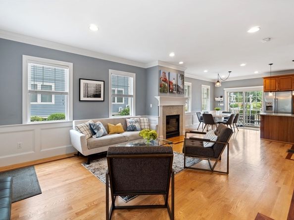 859 Adams St 859, Boston MA 02124