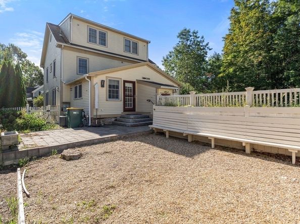 1844 Main St 1844, Concord MA 01742