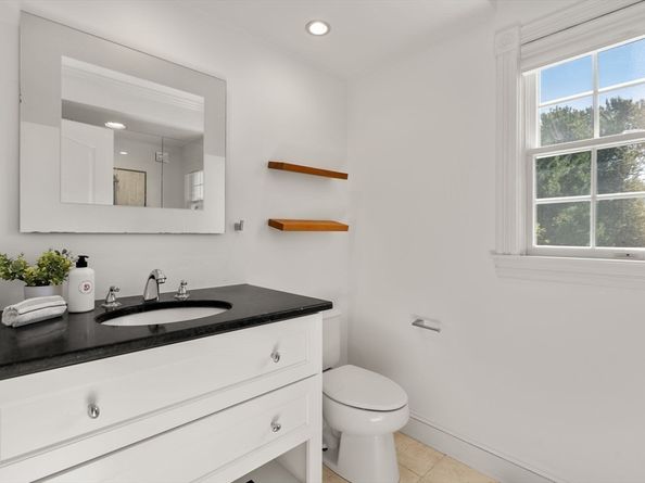 1844 Main St 1844, Concord MA 01742