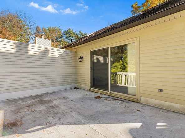 92 Jimney Dr 92, Westford MA 01886