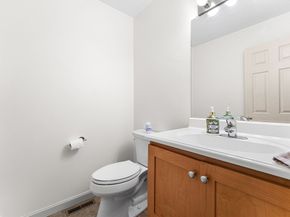 92 Jimney Dr 92, Westford MA 01886