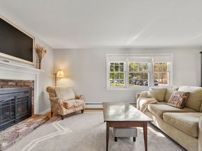 19 Fisher St, Westborough MA 01581