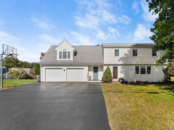 19 Fisher St, Westborough MA 01581