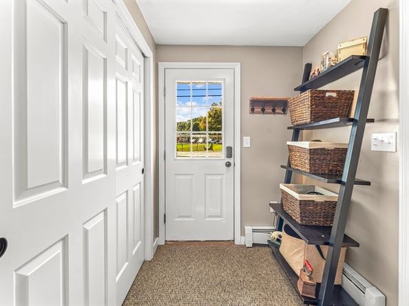 19 Fisher St, Westborough MA 01581
