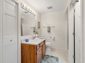 805 Lewis O Gray Dr 805, Saugus MA 01906