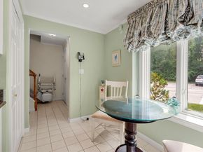 805 Lewis O Gray Dr 805, Saugus MA 01906