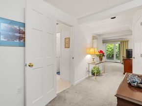 805 Lewis O Gray Dr 805, Saugus MA 01906