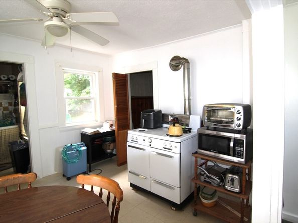 6-1/2 Leonard St, Milford MA 01757