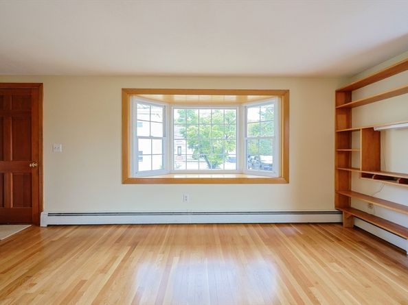 57 Beach St, Milford MA 01757