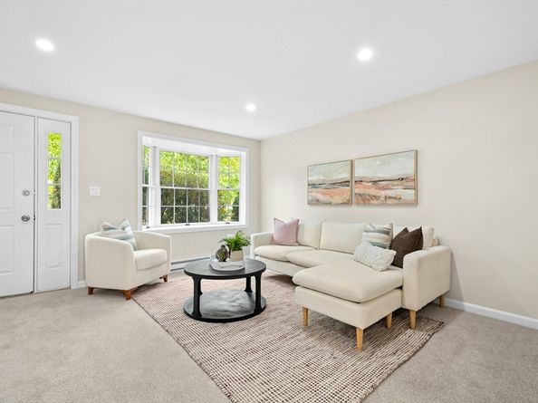 7 Mayberry Dr H, Westborough MA 01581