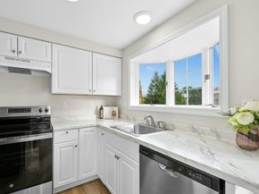 7 Mayberry Dr H, Westborough MA 01581