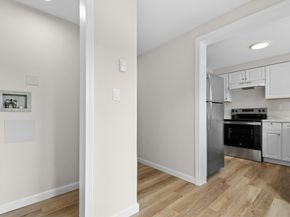 7 Mayberry Dr H, Westborough MA 01581
