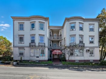 162 Warren Ave