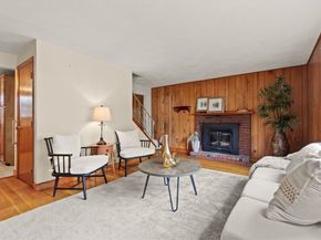 7 Debra Ln, Framingham MA 01701