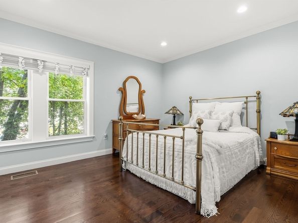 7 Court Street Pl 7, Arlington MA 02476