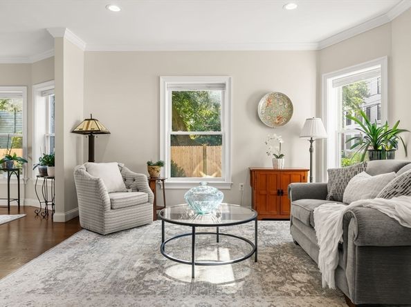 7 Court Street Pl 7, Arlington MA 02476