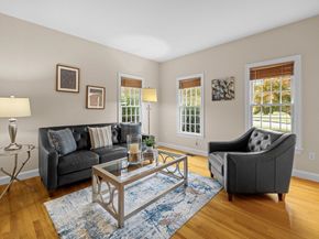 45 Piccadilly Way, Westborough MA 01581