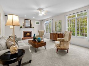 45 Piccadilly Way, Westborough MA 01581