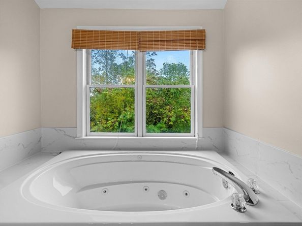 45 Piccadilly Way, Westborough MA 01581
