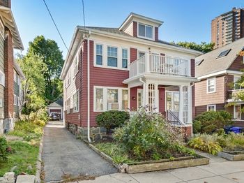 24 Castleton St
