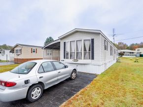 556 Central Street 39, Leominster MA 01453