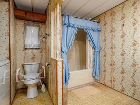 556 Central Street 39, Leominster MA 01453