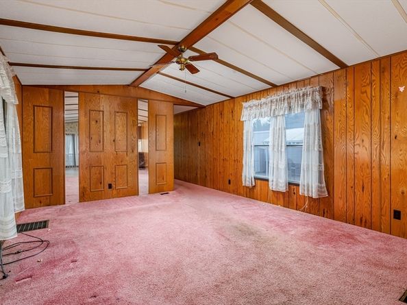 556 Central Street 39, Leominster MA 01453