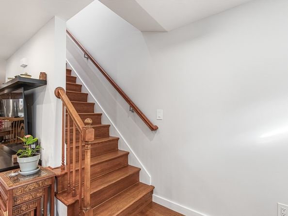 10 Eagle Dr 10, Douglas MA 01516