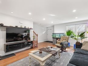 10 Eagle Dr 10, Douglas MA 01516