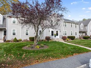 10 Eagle Dr 10, Douglas MA 01516