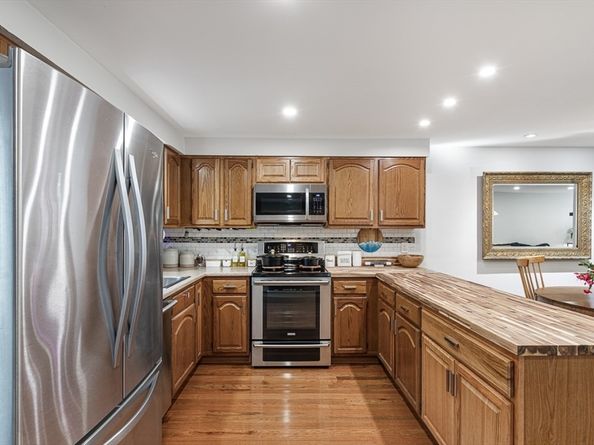 10 Eagle Dr 10, Douglas MA 01516