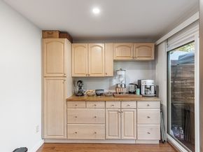 10 Eagle Dr 10, Douglas MA 01516