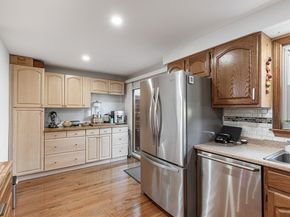 10 Eagle Dr 10, Douglas MA 01516