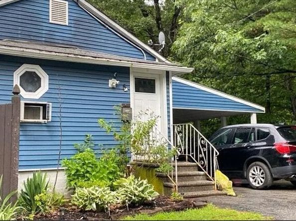 5 Amber St, Worcester MA 01602